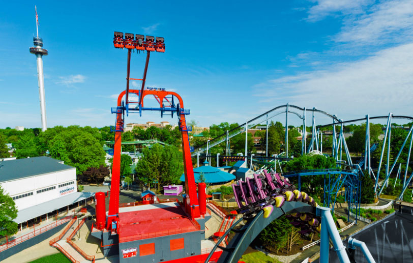 A photo of the Twizzlers Twisted Gravity ride