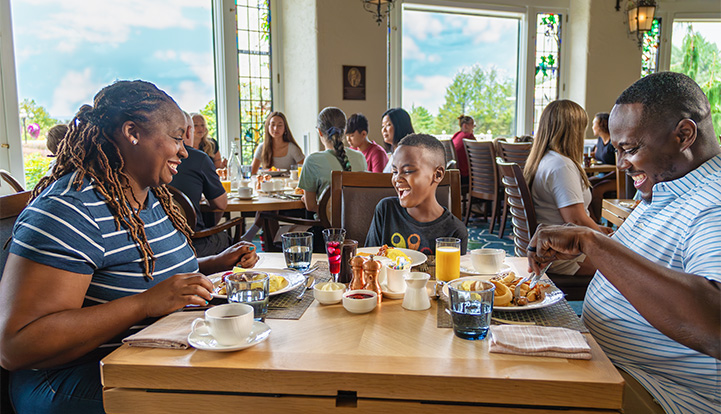 Guests eating breakfast at The Circular