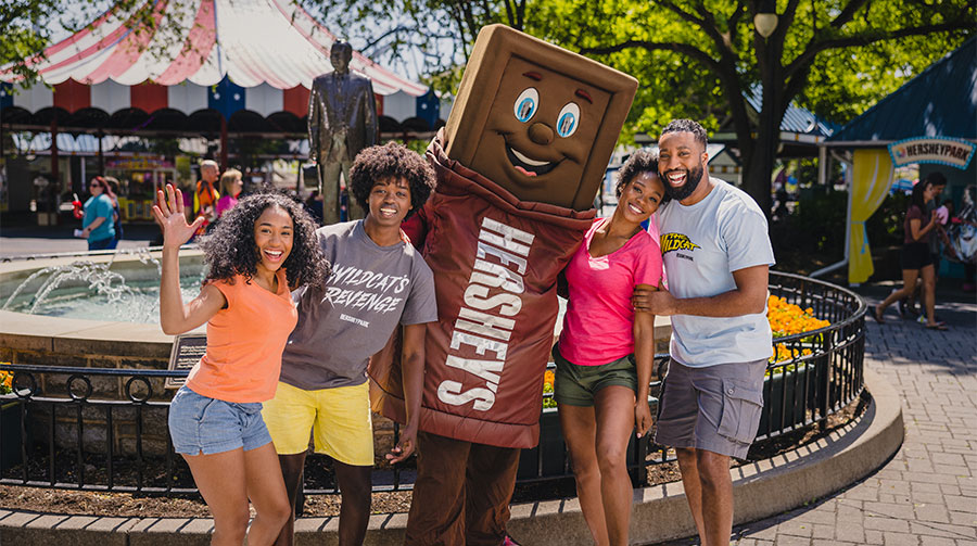 Family with Hershey Bar at Hersheypark