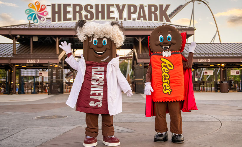 Hersh and Reeses characters in halloween costumes
